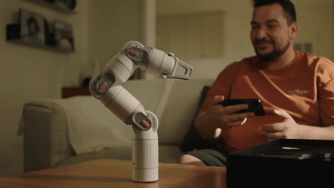 Kynooe: Not Just a Robotic Arm — Your Real-World Partner 4